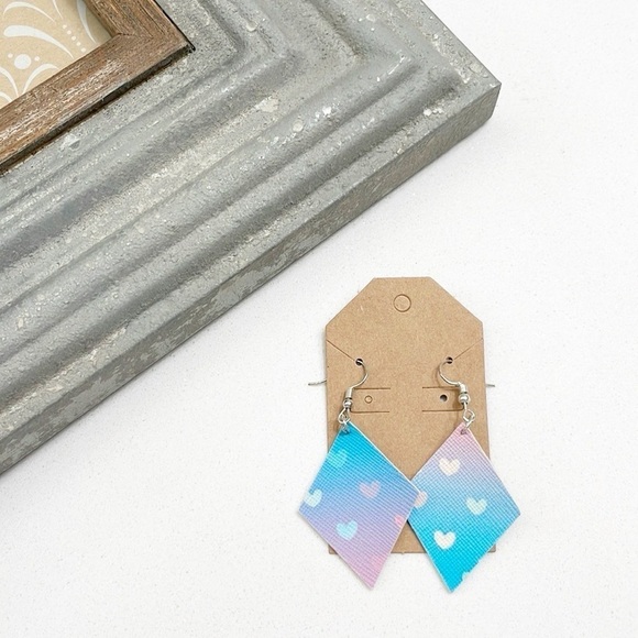 Heart print hand made earrings - Picture 2 of 2